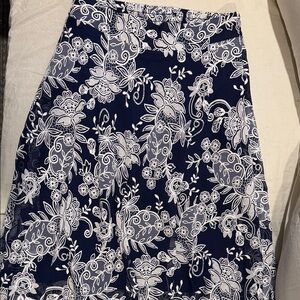 Roz & Ali Navy and White Lace Skirt